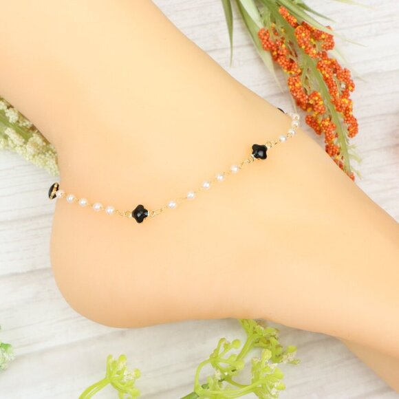 "Handmade Anklet – Elegant & Delicate Jewelry for Women | UNVRC1346 - Picture 2 of 10